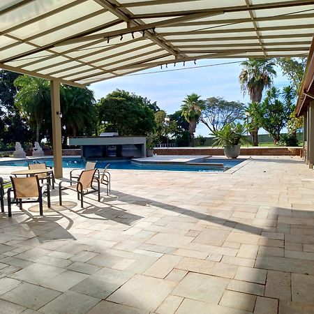 Parque Das Arvores Hospedagem E Eventos Barretos Bagian luar foto